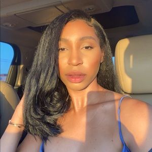 Meet your Seller🥰